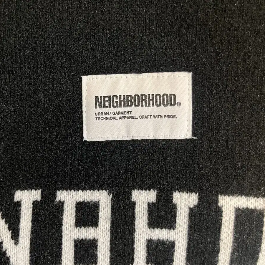 NEIGHBORHOOD Team Signature Slogan Muffl