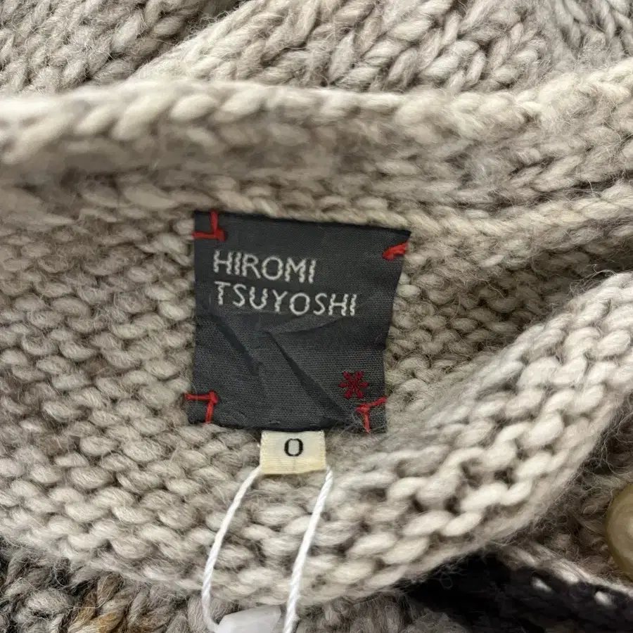 HIROMI TSUYOSHI Sweater