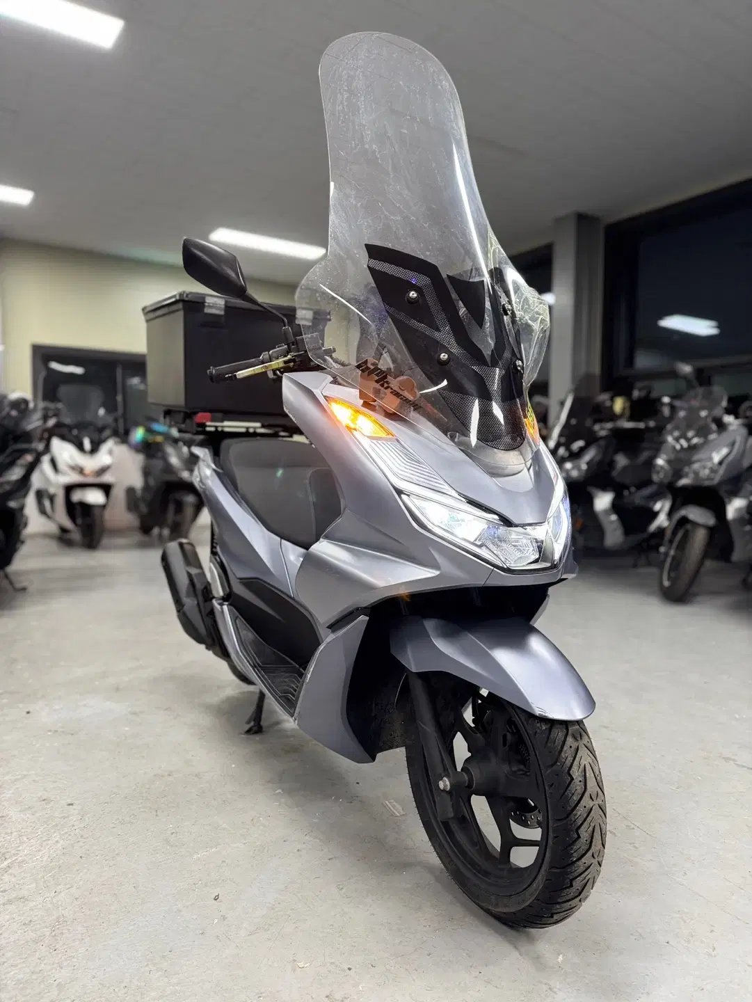 혼다 Pcx125 ABS 22년식 3만Km 판매합니다.