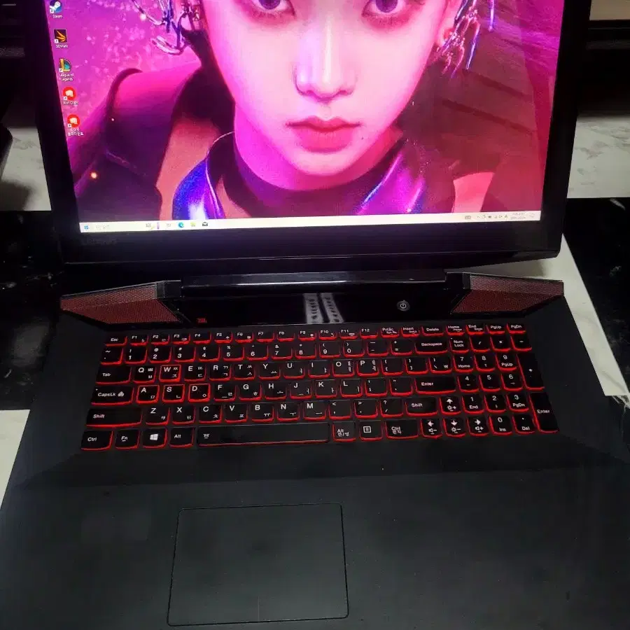 17.3인치 GTX 960M 레노버 게이밍 노트북 팝니다.