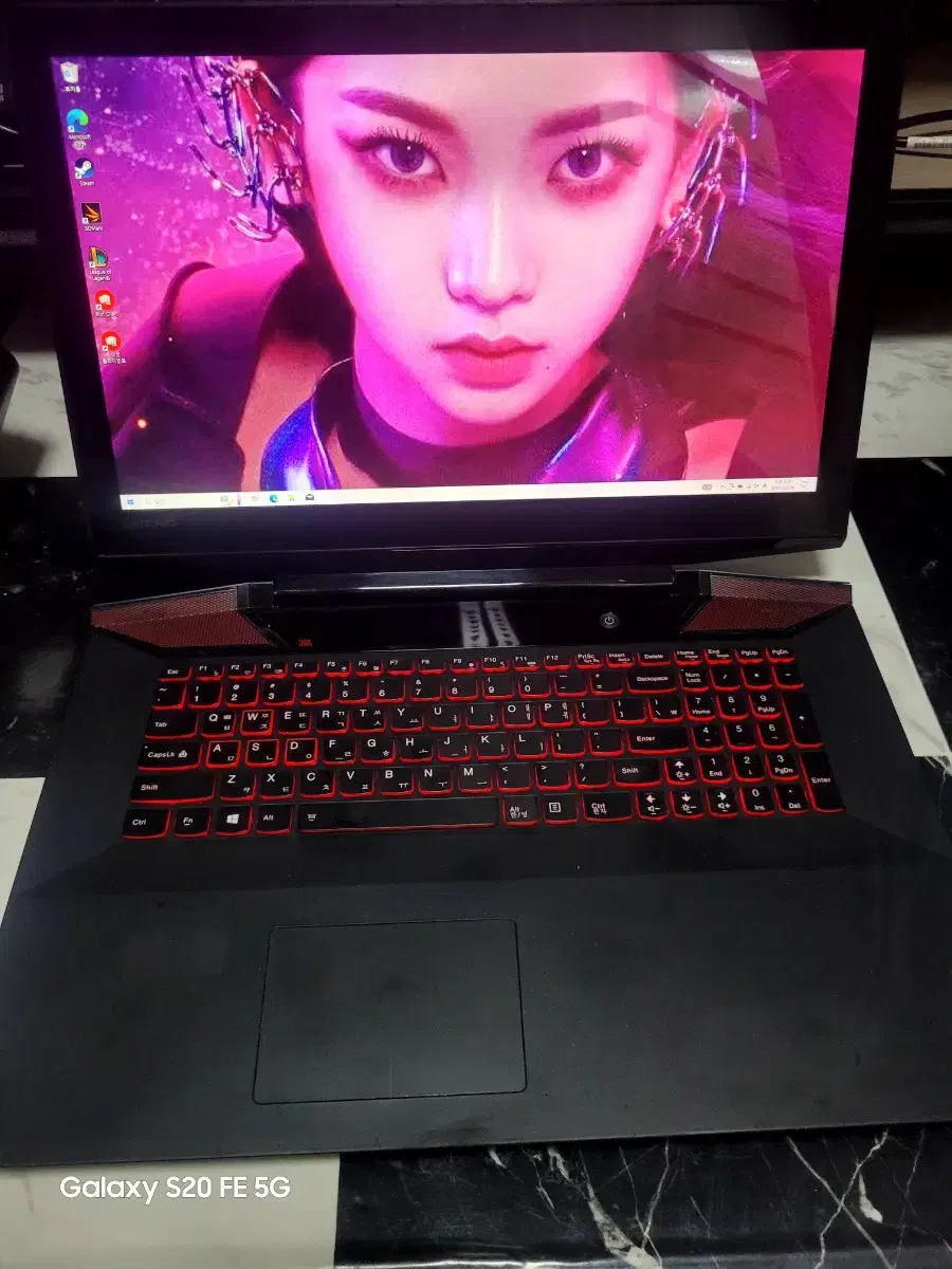 17.3인치 GTX 960M 레노버 게이밍 노트북 팝니다.