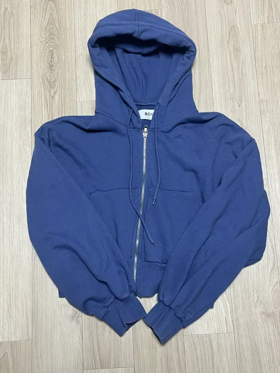 Cropped hoodie