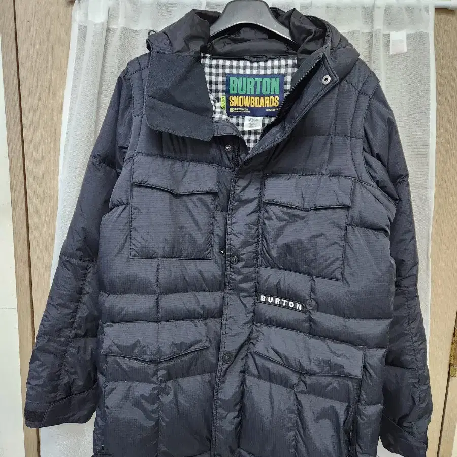 BURTON 남성 덕다운패딩 스키복 M