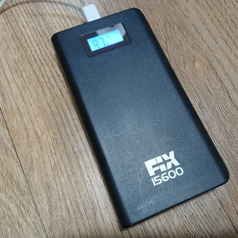 FIX XB-901 충전용 보조 배터리 15600mAh 성능굿