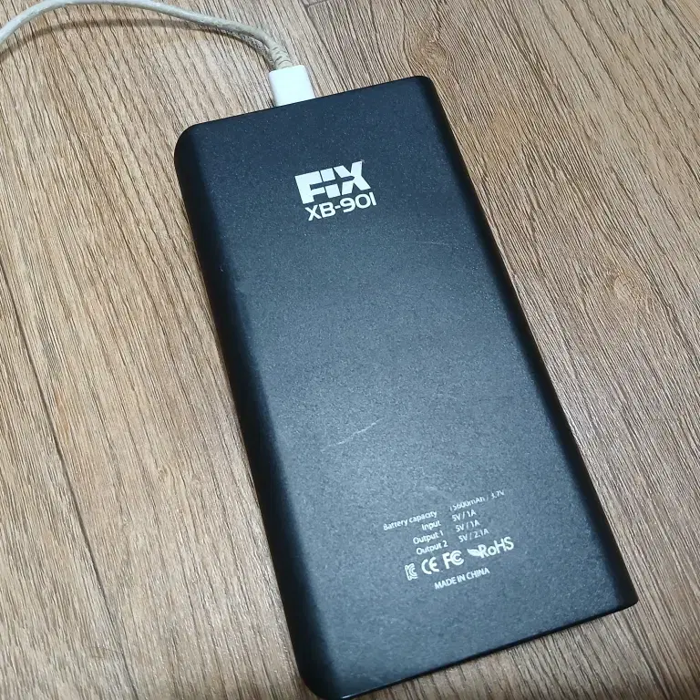 FIX XB-901 충전용 보조 배터리 15600mAh 성능굿