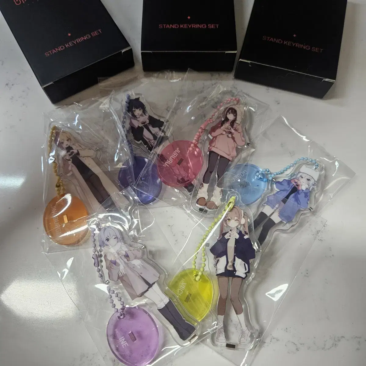 [A, B, C] Doojim Ise Dol keyring 6 types full set are on sale.