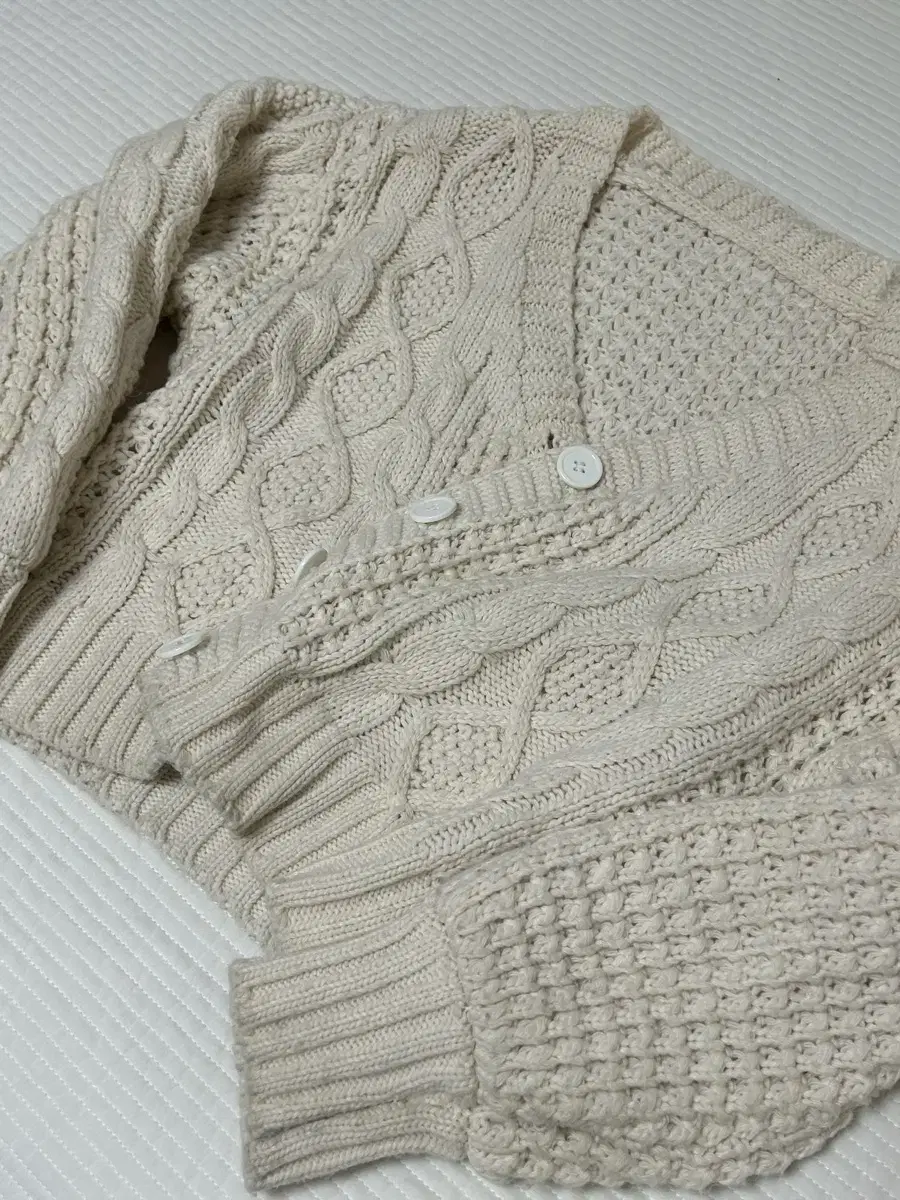 Ablee Beige Ivory Knit Cardigan Sweater Outerwear