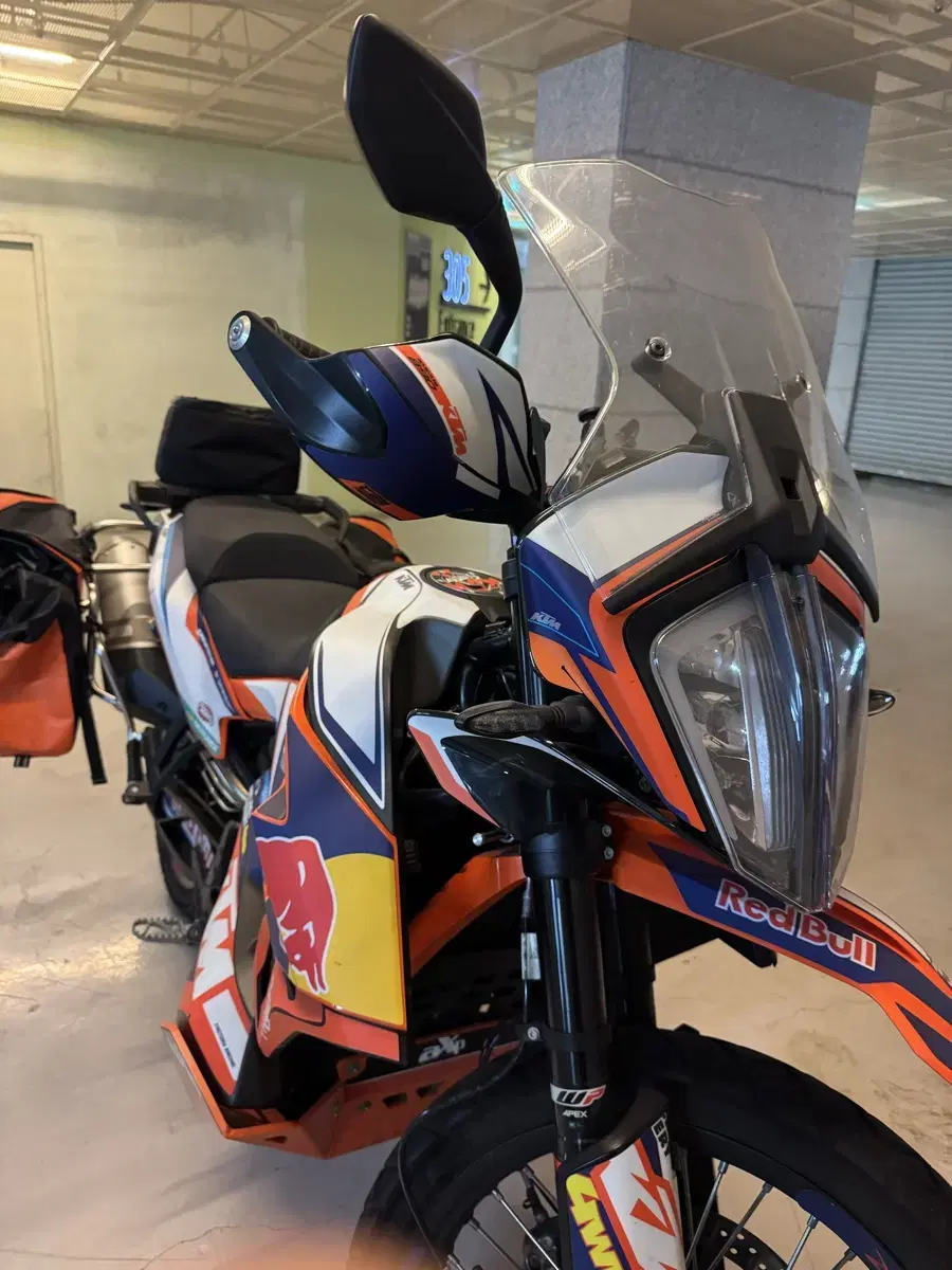 Ktm 890 어드벤처