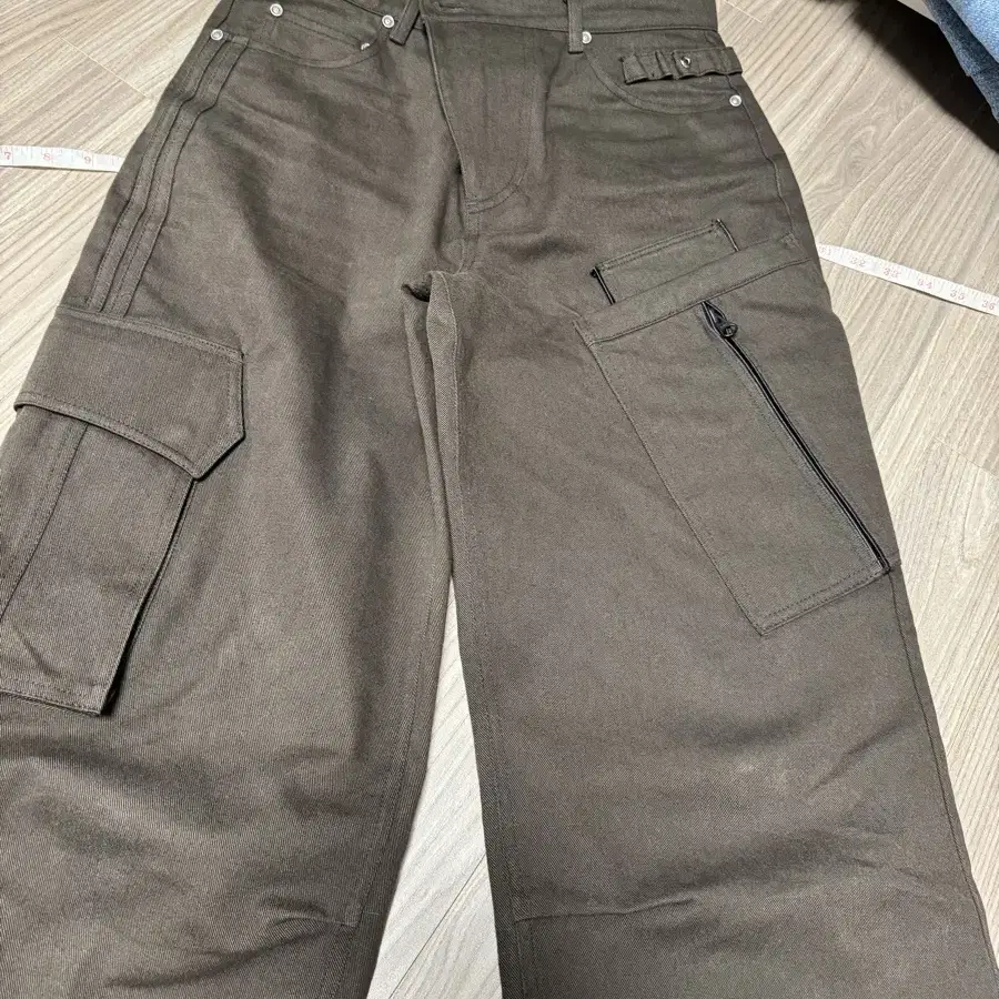 Etce unblanced cargo pants 언벨런스드 카고팬츠