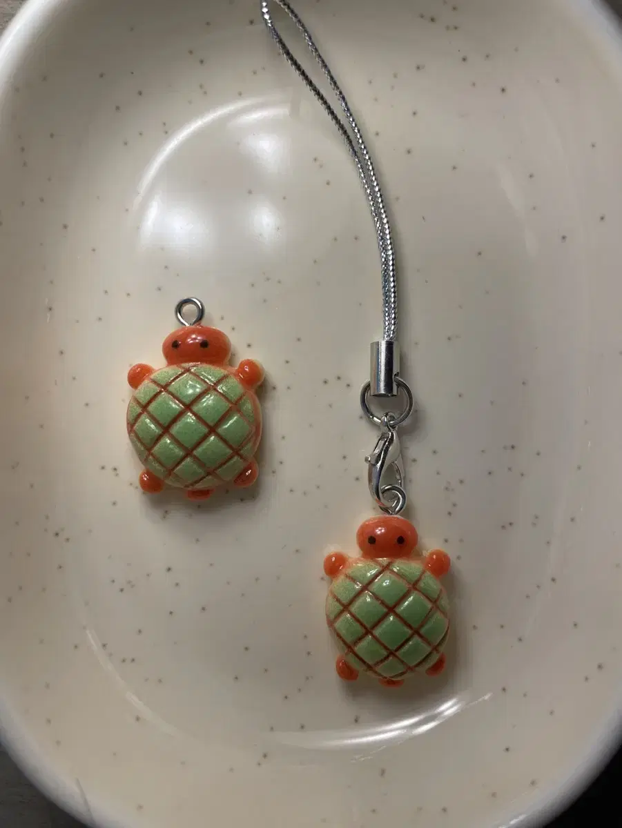 Melon bread Turtle keyring