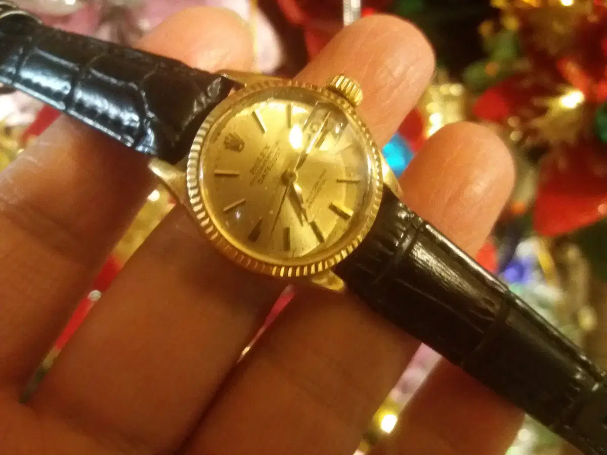 Genuine-Rolex-18k-Women's Gold-Case Watch-Oyster-Pagé-Dey-Just-Gold-Weight-Approx. 23g-Grade A