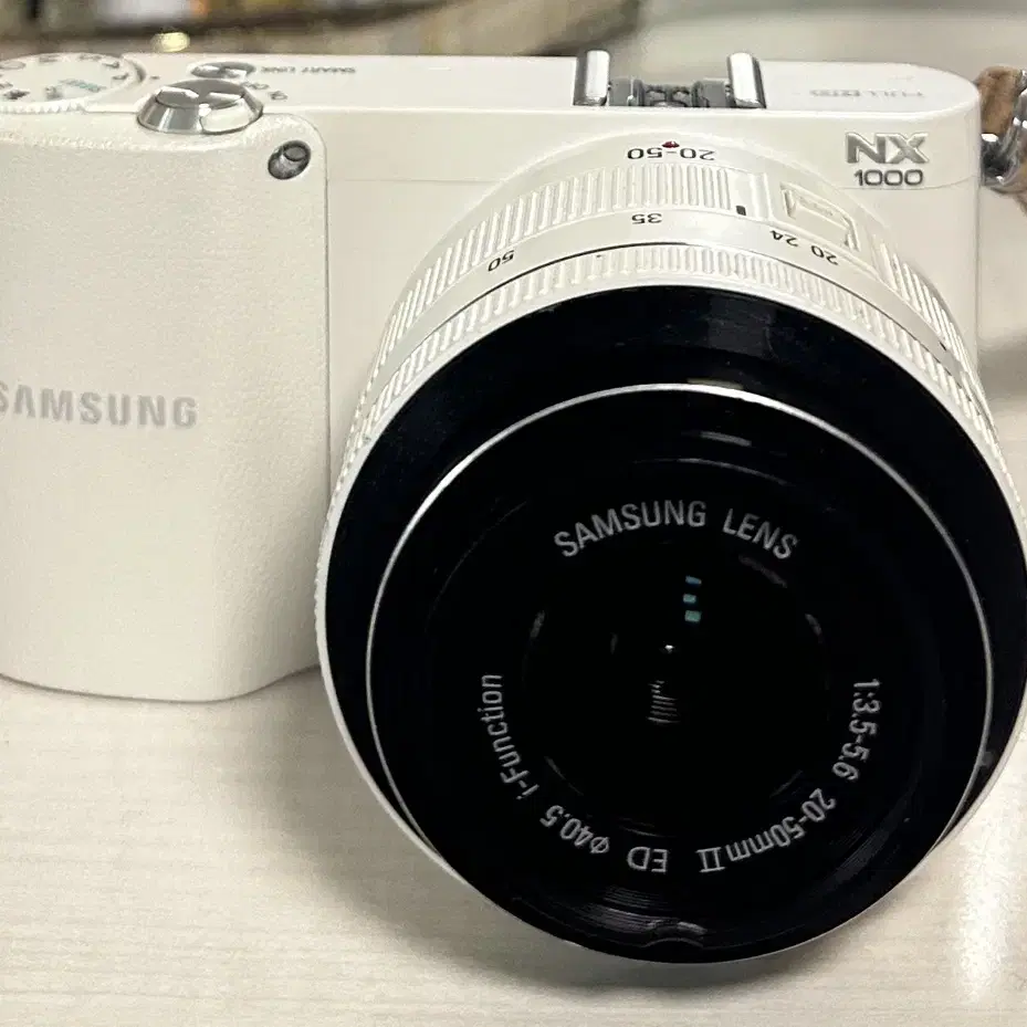 삼성 미러리스 NX1000 디카