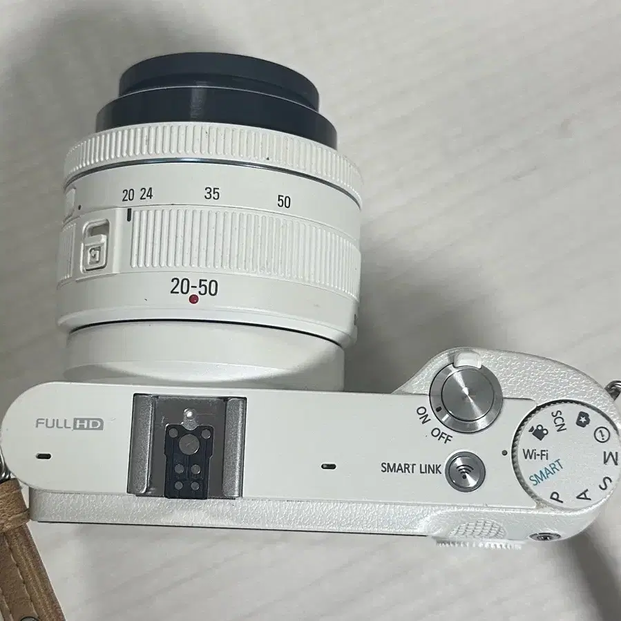 삼성 미러리스 NX1000 디카