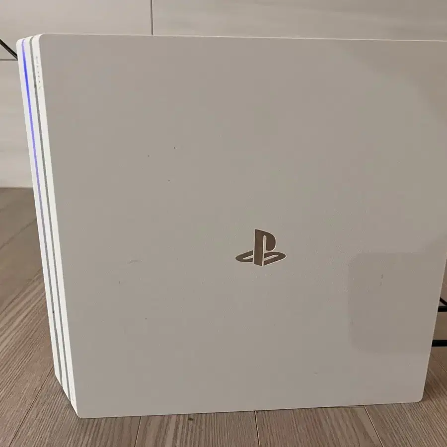 Ps4 pro 1tb 타이틀 2개