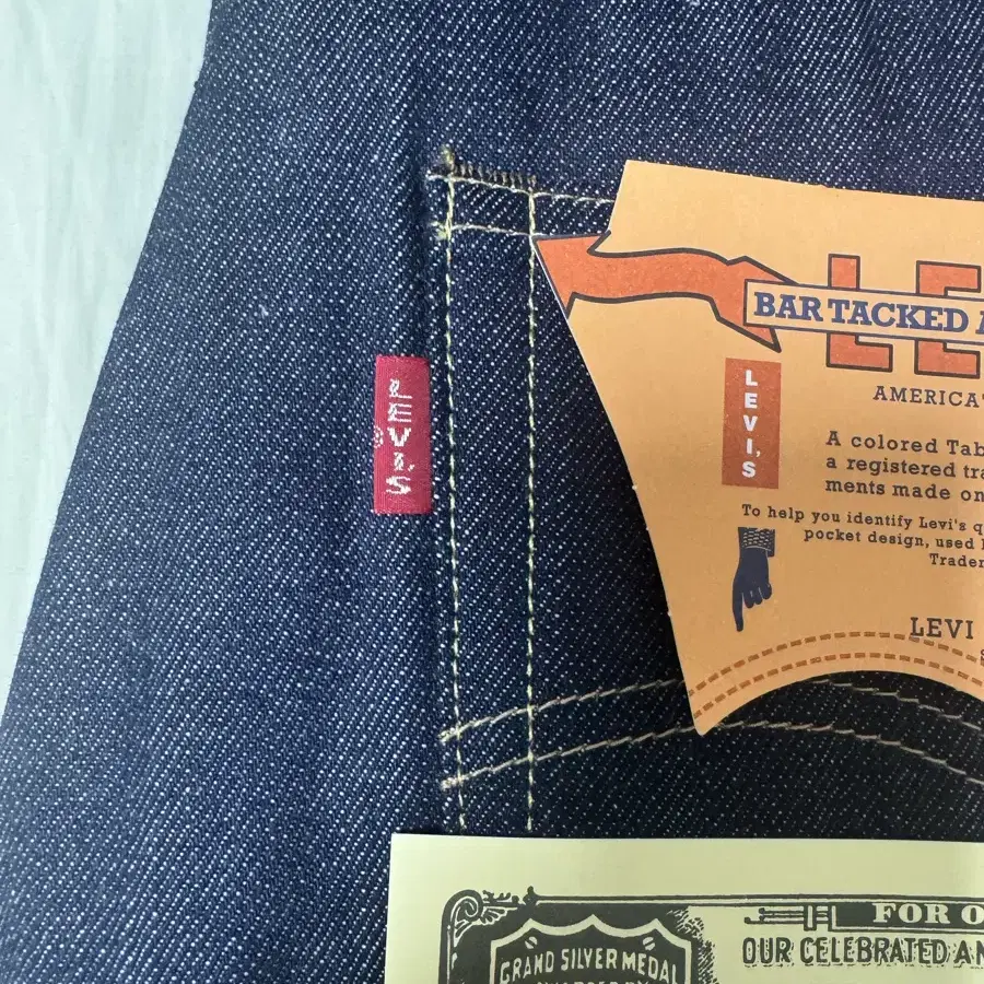 (새상품) 리바이스 LVC66501 JEANS RIGID 팝니다.