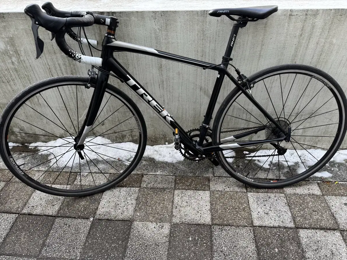 Trek Domane AL2 for sale