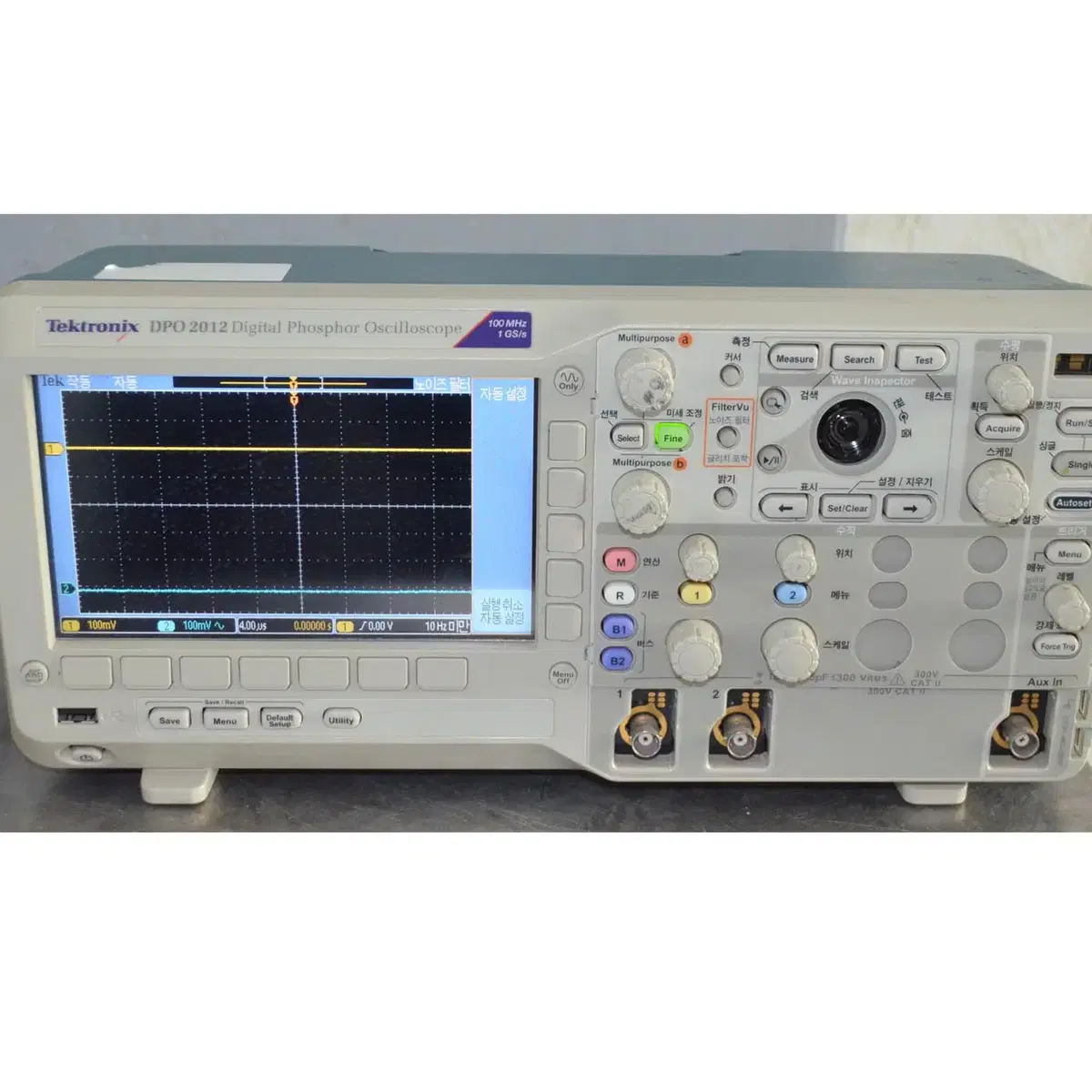 Tektronix DPO2012 Osciloscope