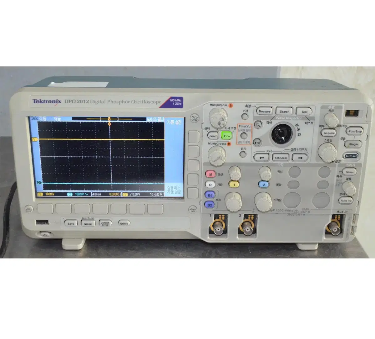 Tektronix DPO2012 Osciloscope