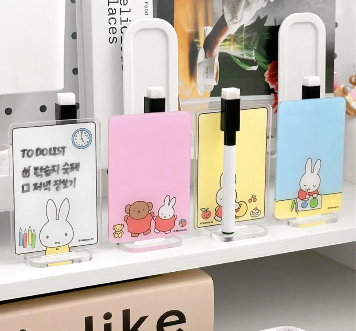 [Genuine] Miffy acrylic Memo Board (Random Delivery)