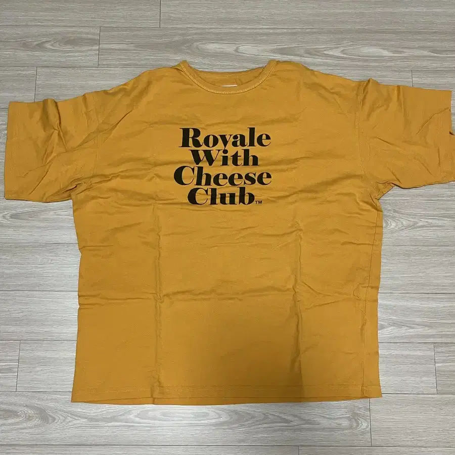 암피스트 x 듀테로 W-Movie Club S/S Tee Mustard