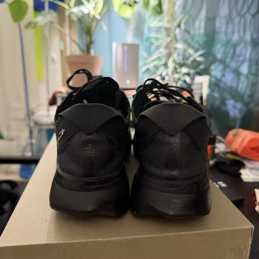 Y-3 아디오스 프로 3.0 코어 블랙 런닝화