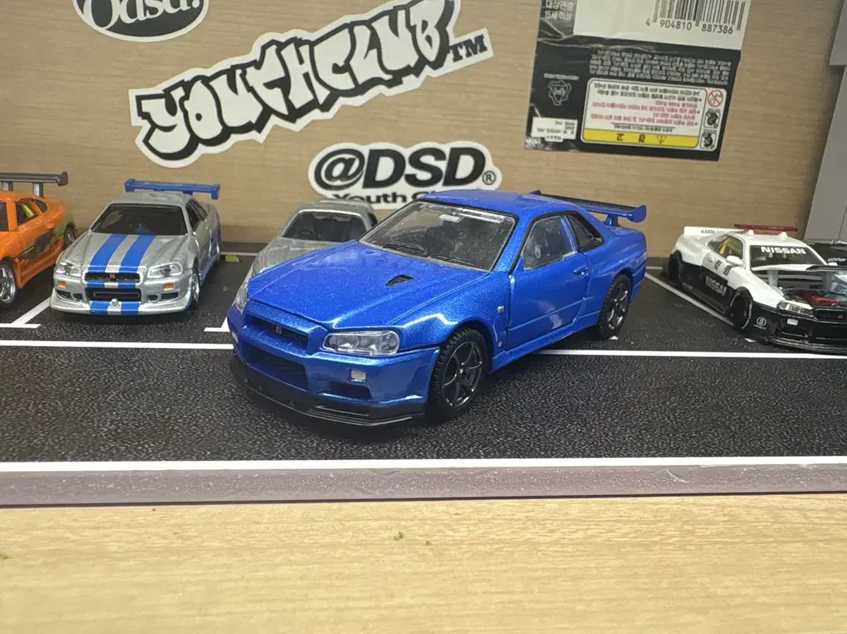 토미카 Gtr r34 1/43