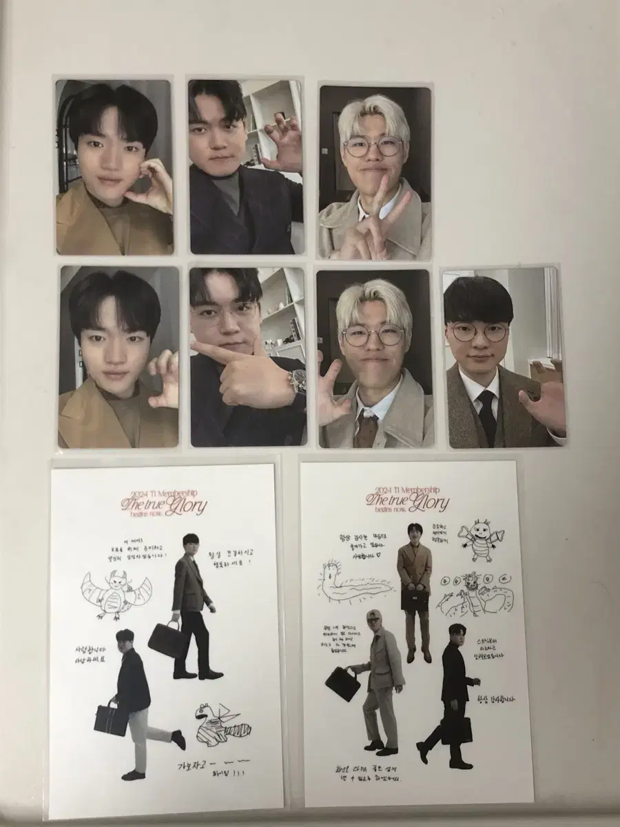 [Quick sale] T1 24 Season's Greetings Photo Cards, Stickers/Postcards Bulk