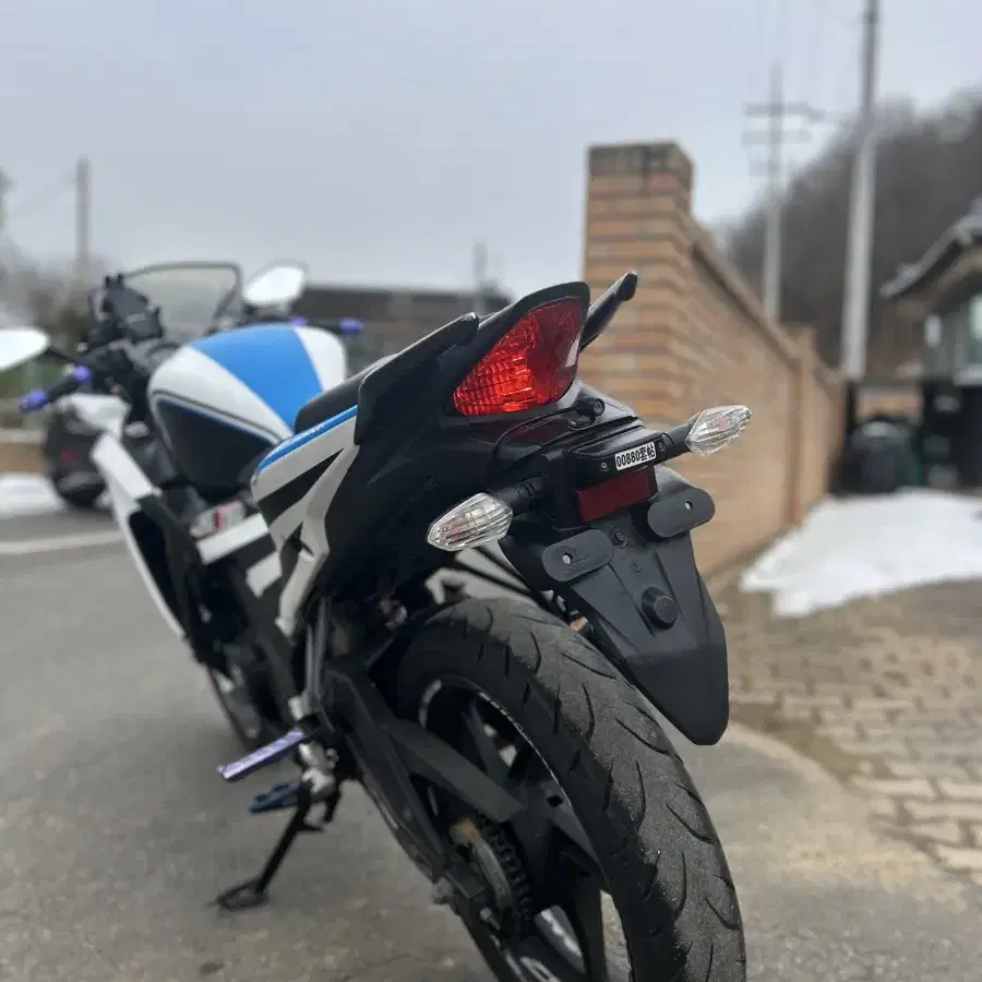 CBR125R