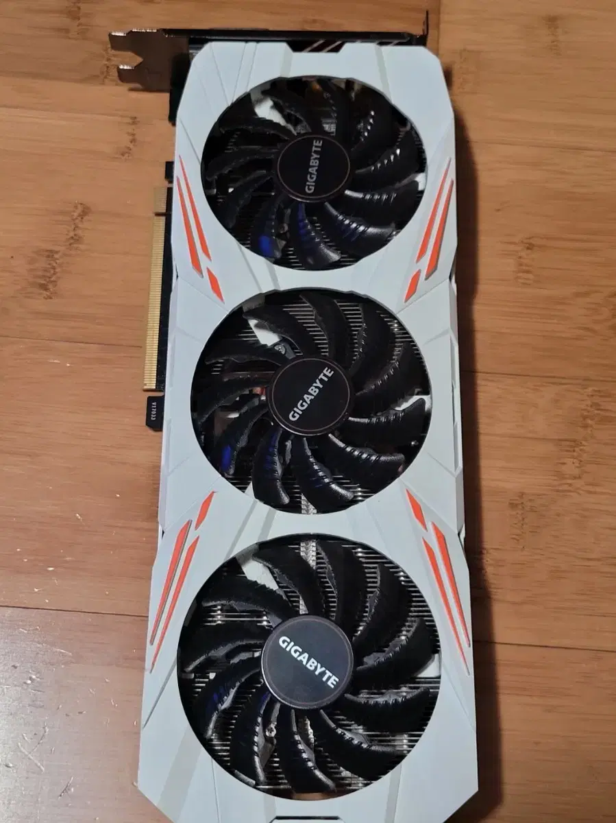 택포가 (파손고장) gtx1080ti 11G 기가바이트 내용 필독!!