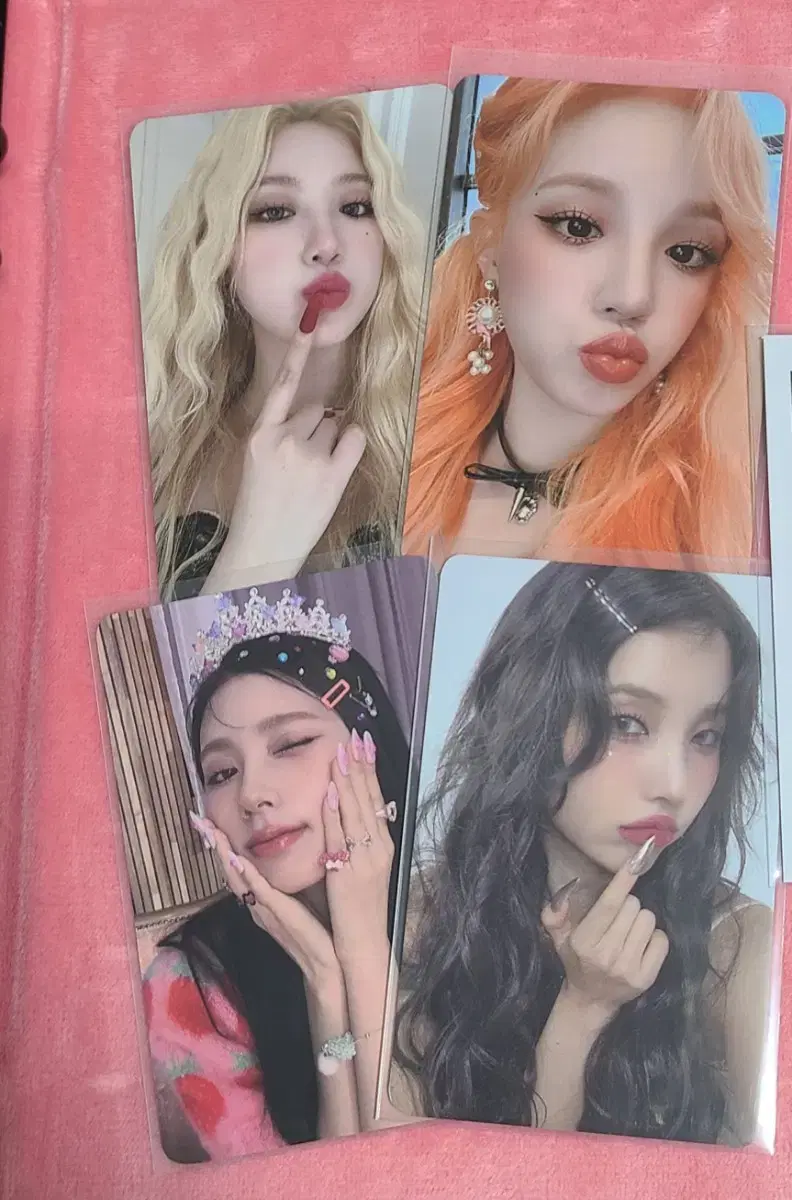 idle soyeon miyeon yuqi shuhua poca album contents bulk