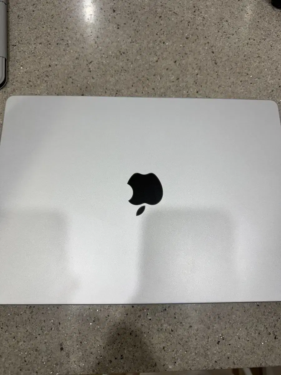 맥북프로14 m3pro 18gb 512gb + 애캐플