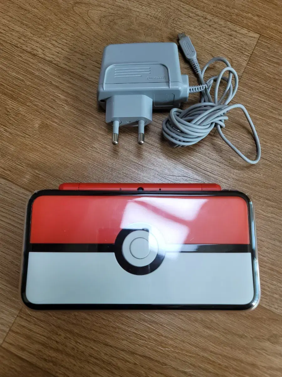 NEW 2DS XL 몬스터볼에디션 일판