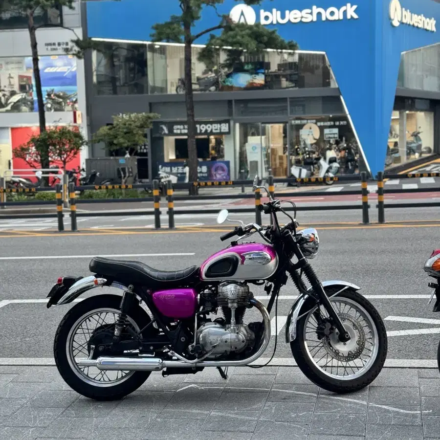 02년식 W650