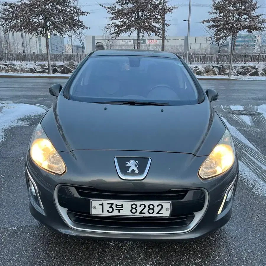 푸조 308 i T7 1.6 e-HDI