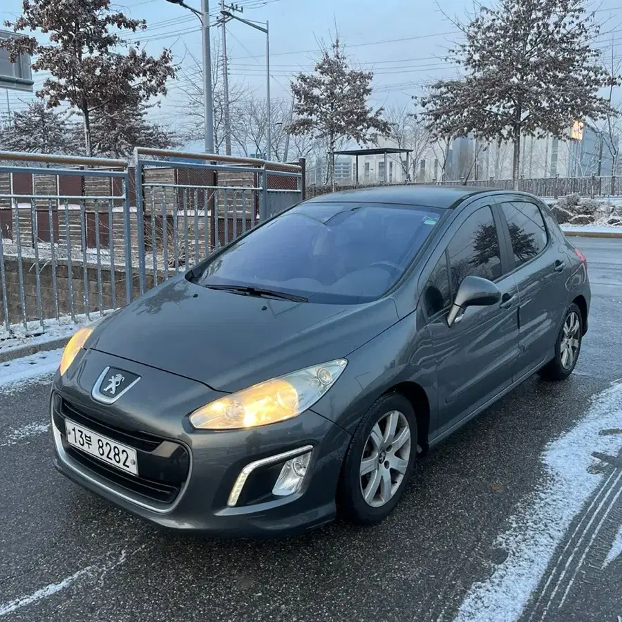 푸조 308 i T7 1.6 e-HDI