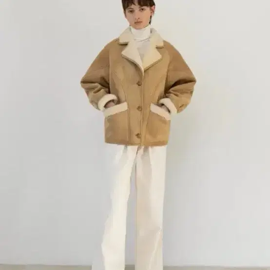 르 시어링 무스탕 베이지 shearling collar mustang