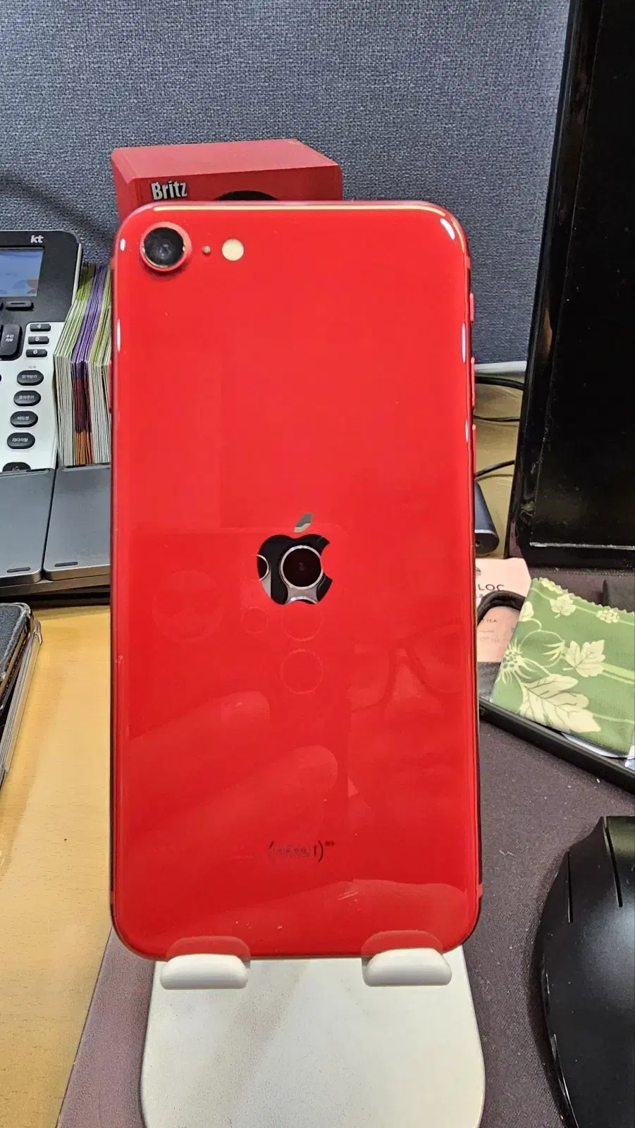 아이폰 SE3 64G, Product RED,  배터리 성능 88%