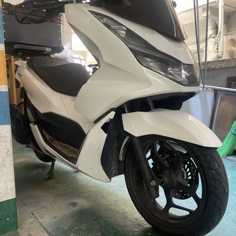 PCX 22년식 팝니다