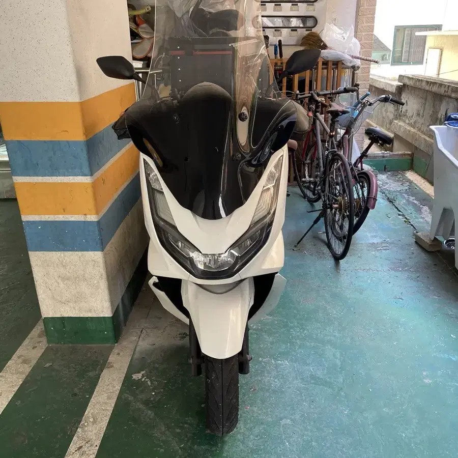 PCX 22년식 팝니다