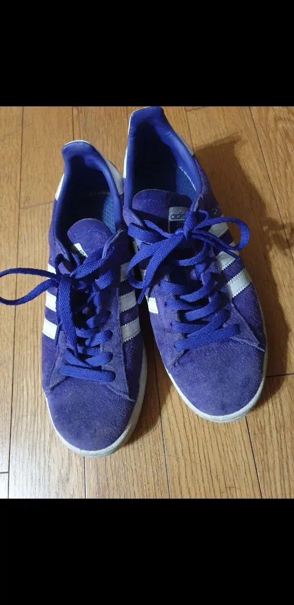 adidas Gazelle Leather Sneakers Size 255