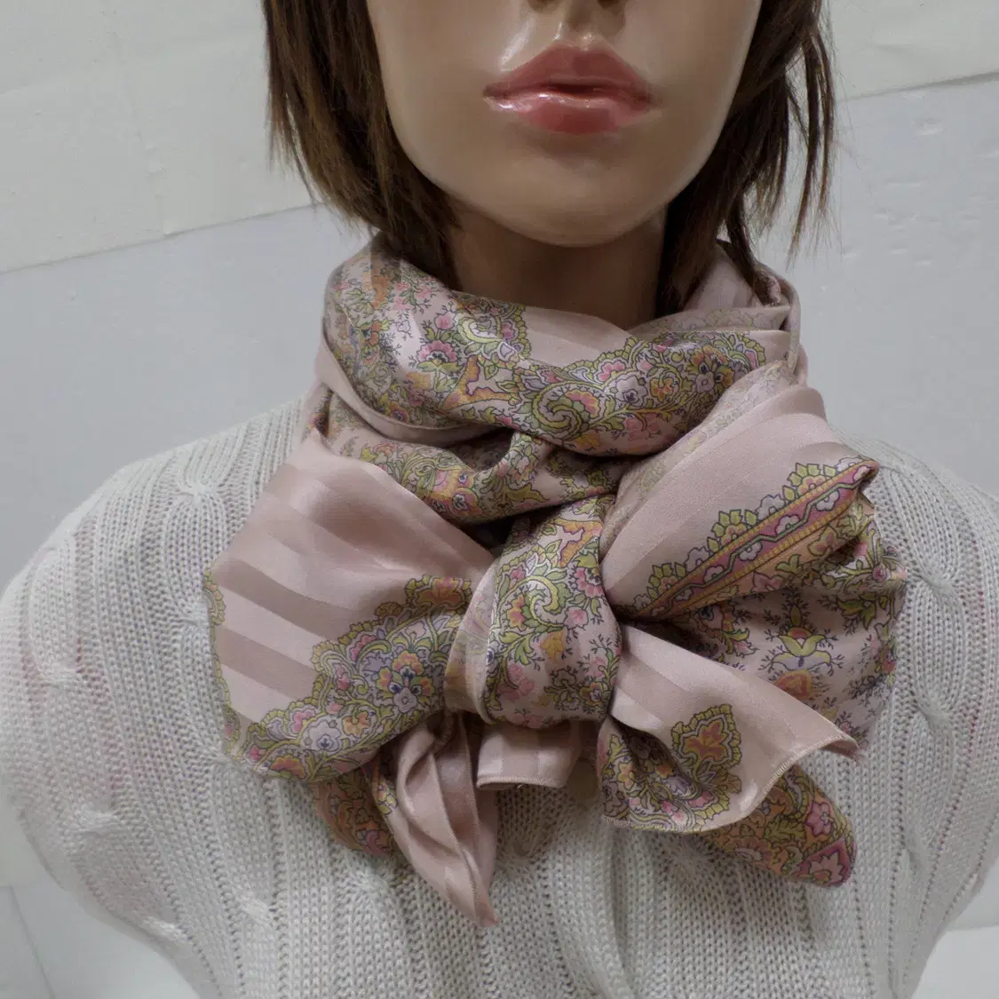 Luxury oscar de la renta silk scarf sarangbongbong