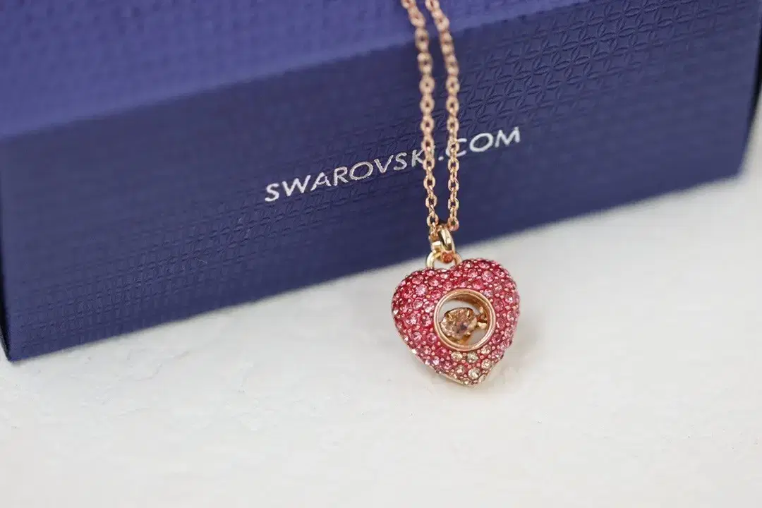 스와로브스키   Swarovski   핑크색   펜던트