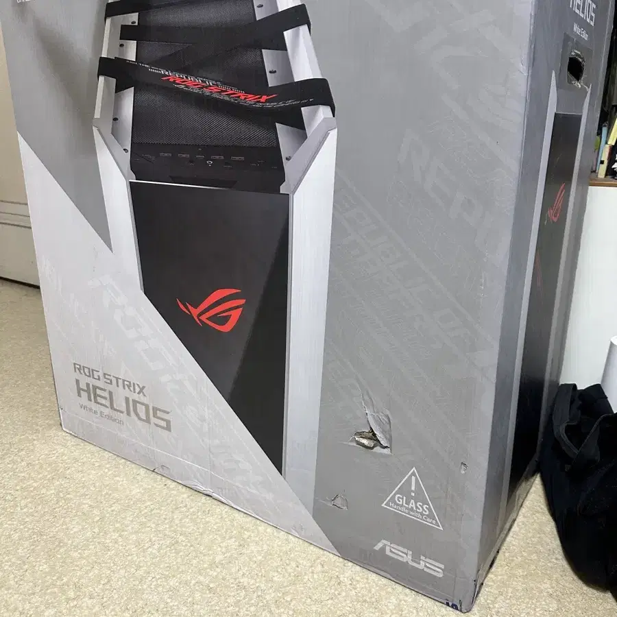 Asus rog helios 미들타워 케이스