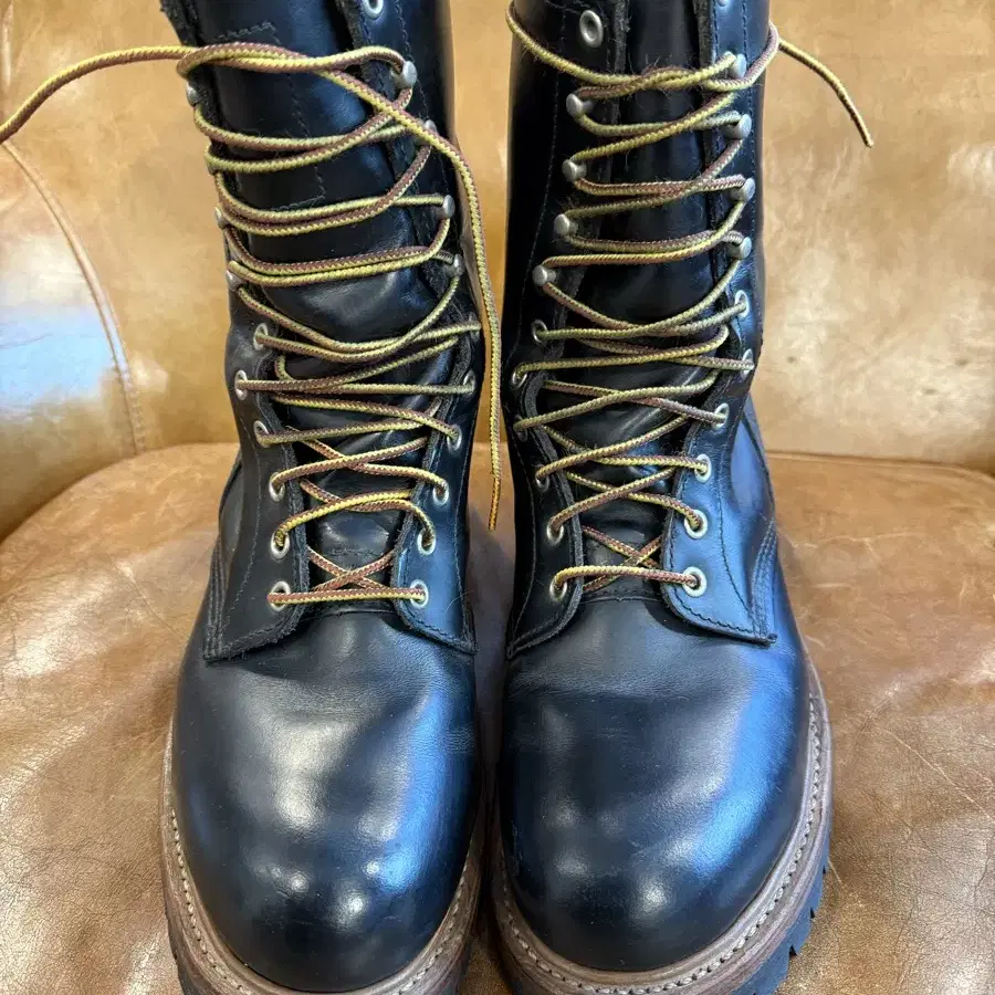 Red Wing 레드윙 8210 Logger Boots Black