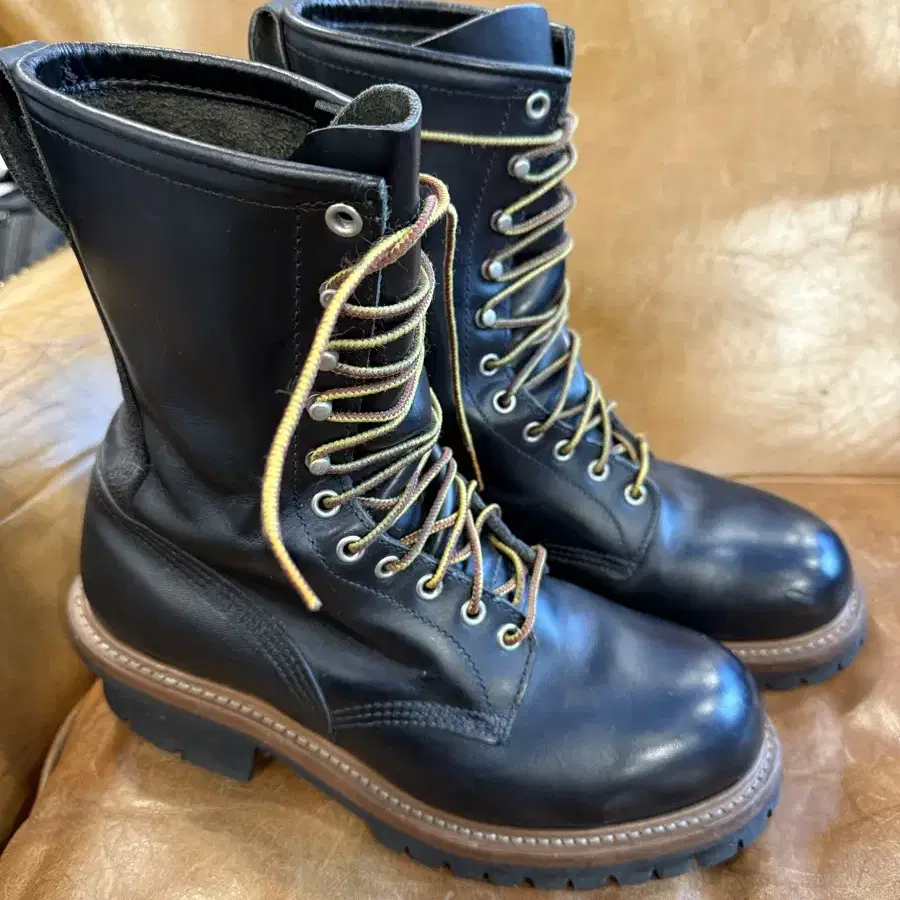 Red Wing 레드윙 8210 Logger Boots Black