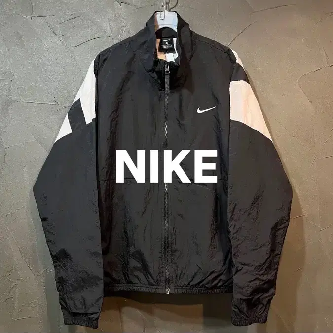 [L] NIKE 나이키 올드스쿨 바람막이