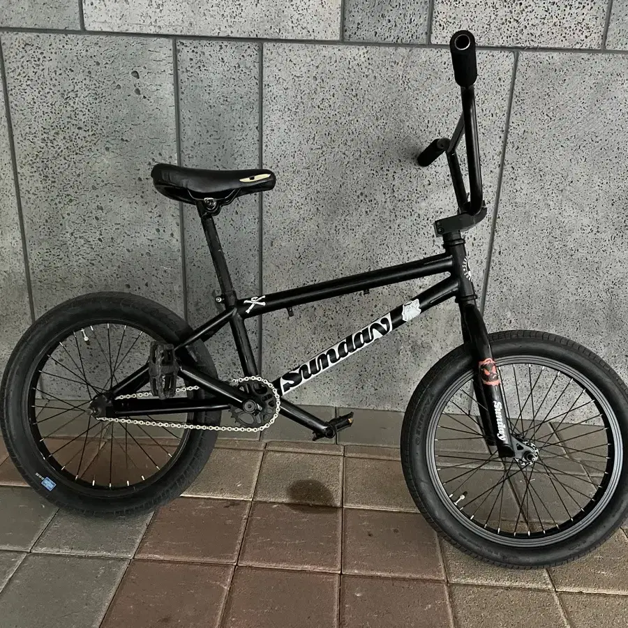 썬데이 무광블랙 bmx 판매합니다