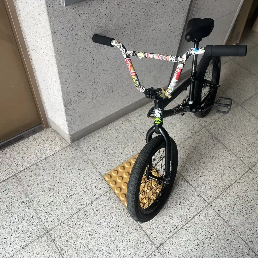 썬데이 무광블랙 bmx 판매합니다