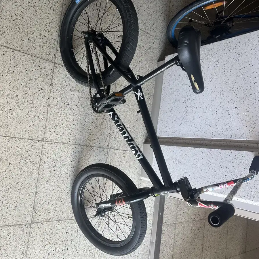 썬데이 무광블랙 bmx 판매합니다