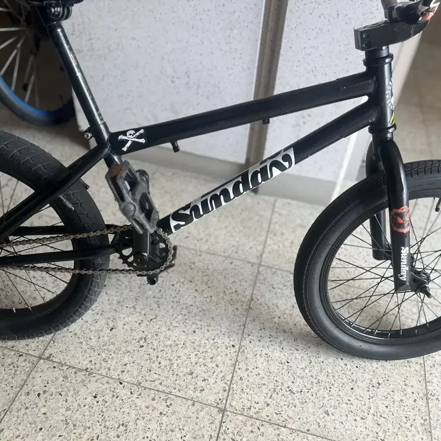 썬데이 무광블랙 bmx 판매합니다